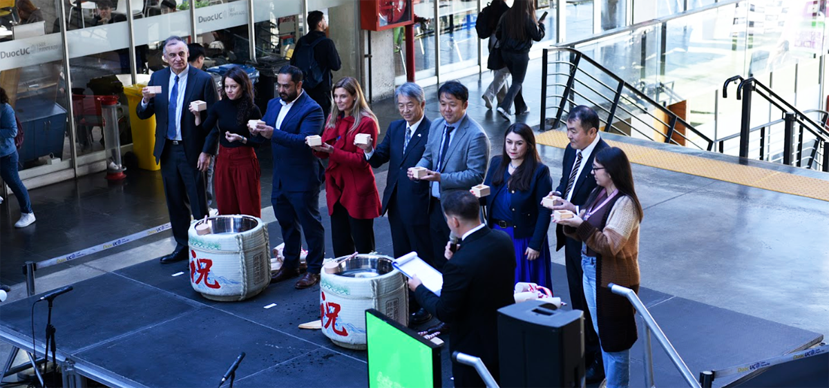 Ceremonia de kagami-biraki con votos por el mayor desarrollo de la economía circular en Chile